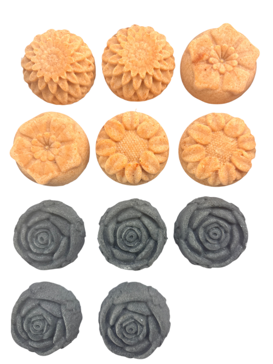 ￼Skin brighting turmeric soap